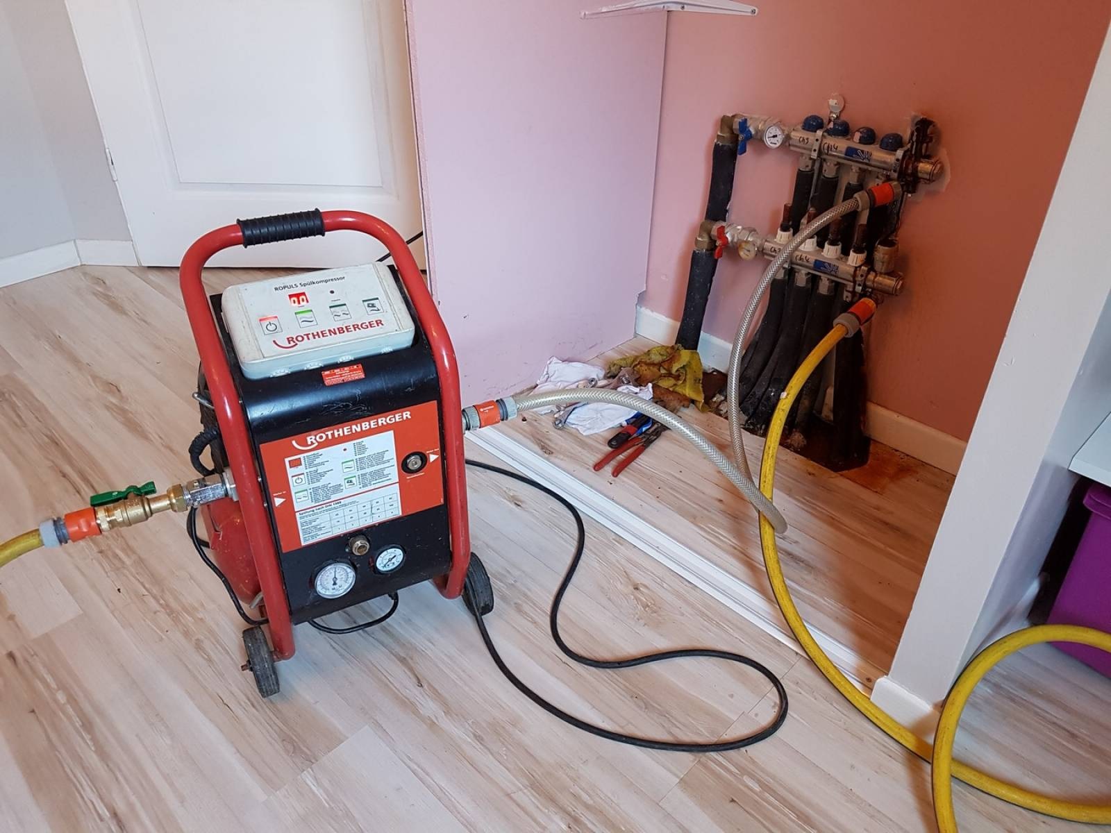 Ferhatpaşa Vaillant Hermetik Şofben Kombi Bakımı